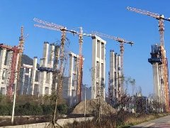 三思科技塔機安全監控系統順利安裝于(yú)河南、貴州兩地(dì / de)項目現場