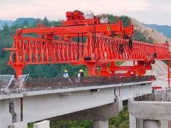 湖北愛範科技有限公司架橋機安全監控系統順利配裝于(yú)重慶某項目現場